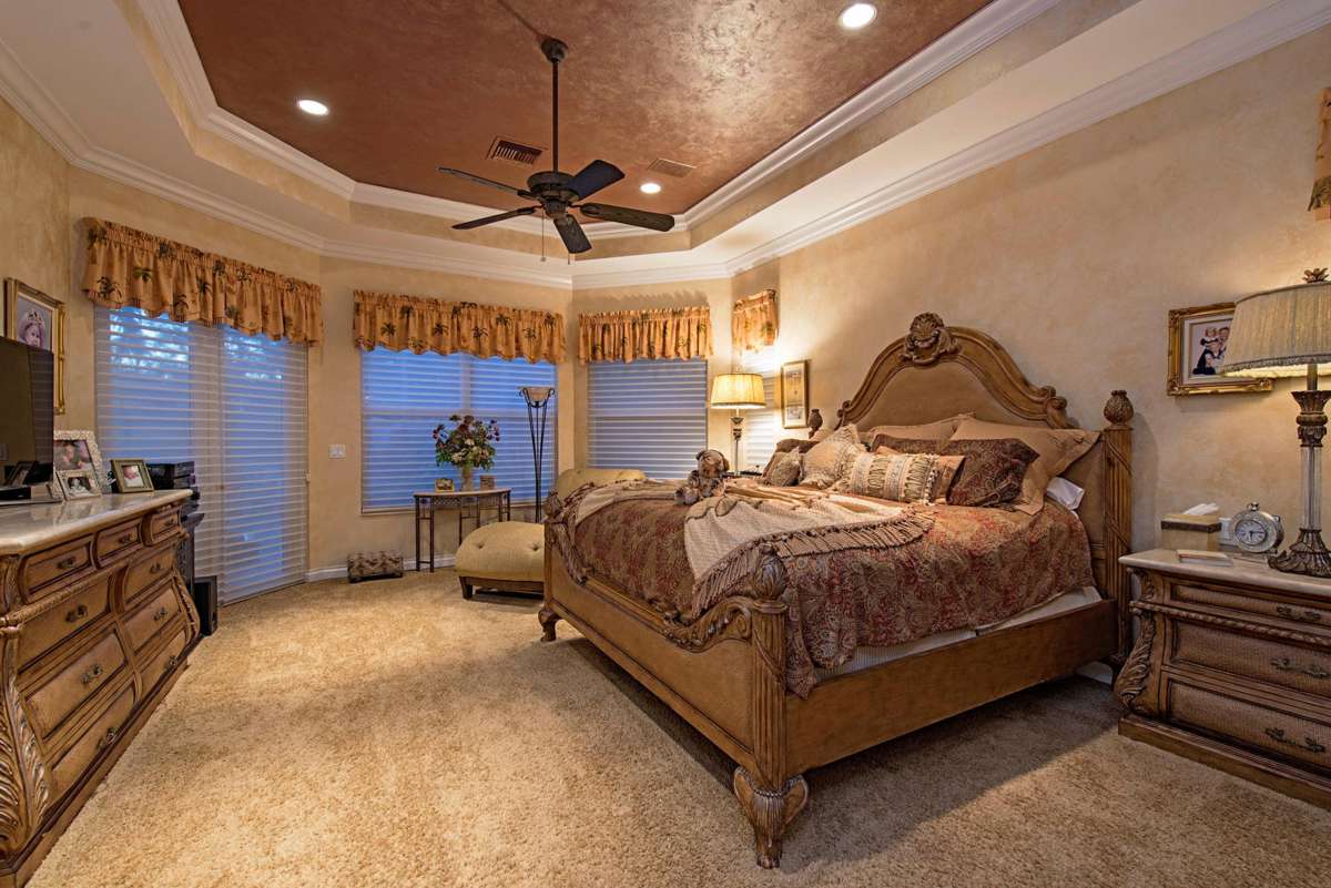 7347 Stonegate Drive Naples, Florida Elton Alikaj