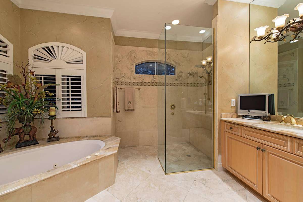 7347 Stonegate Drive Naples, Florida Elton Alikaj